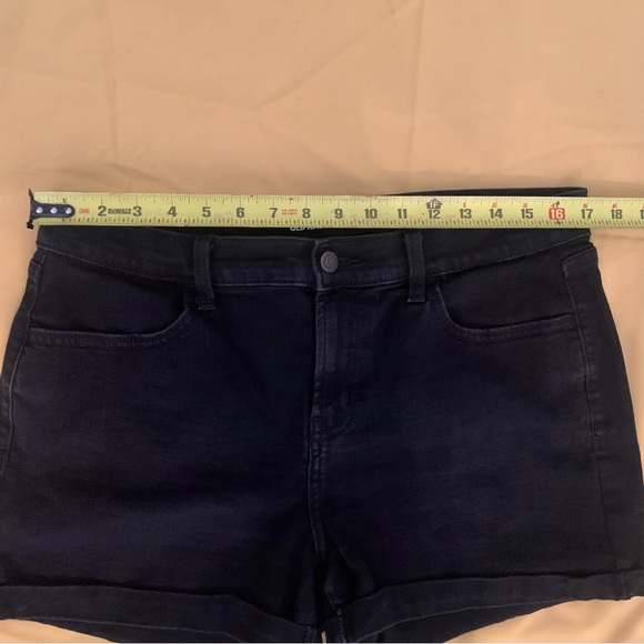 Women’s Black Old Navy Jean Shorts Mid-Rise Sz. 10 Cuffed - Picture 8 of 10